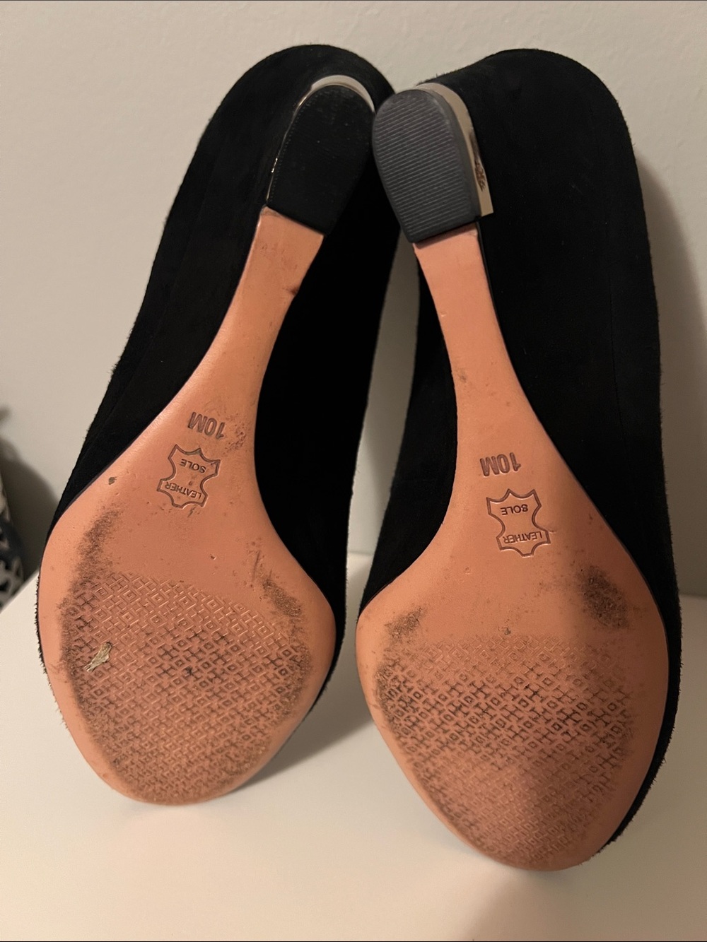 Tory Burch Black Suede Wedge Heels with Gold Accent (Size 10) - Picture 8 of 9